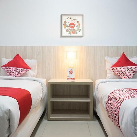 Oyo 1253 Hotel Wisata Jambi Bagian luar foto