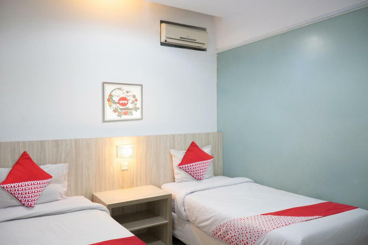 Oyo 1253 Hotel Wisata Jambi Bagian luar foto